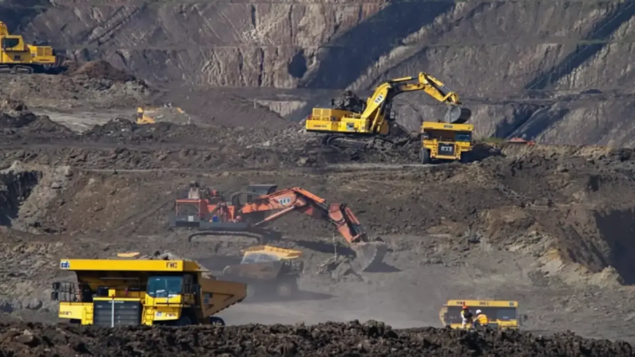 192 مليار ريال.. السعودية تطلق مشروعاً تعدينياً ضخماً لتعزيز نفوذها العالمي في إنتاج المعادن